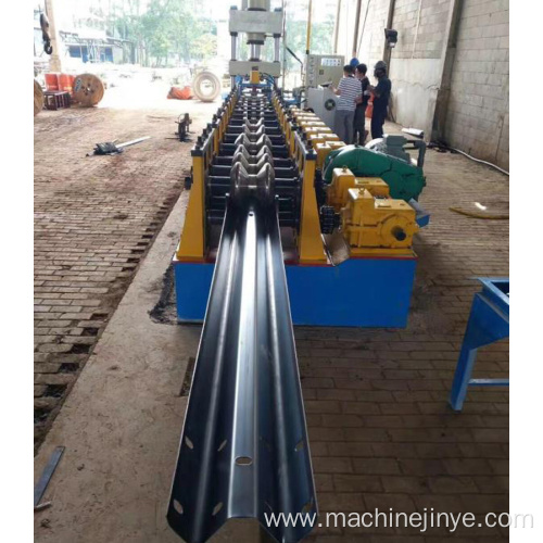 Roadside W Crash Barrier Guardrail Machine